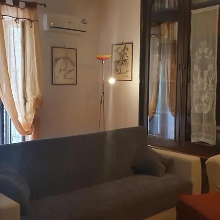 La Casa Delle Lodole