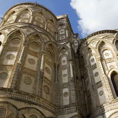 La Casa Delle Lodole 3*