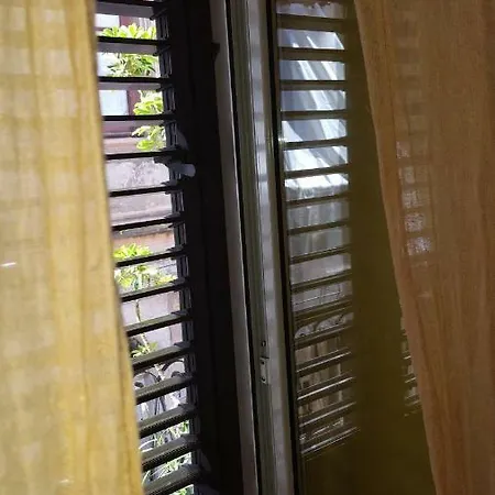 Couette-café La Casa Delle Lodole 3*